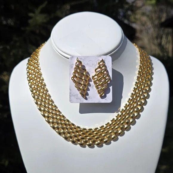 Vintage Premier Designs Panther Link Collar Necklace Gold Tone / Avon Eartings - Picture 8 of 16